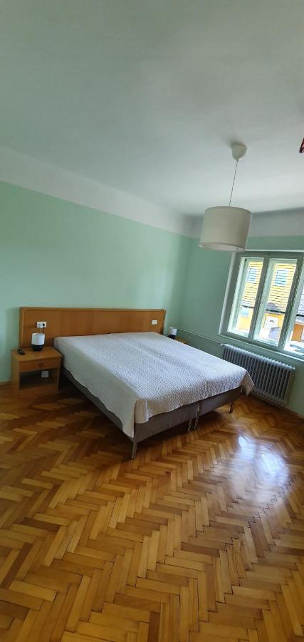 Aparthouse Macek *